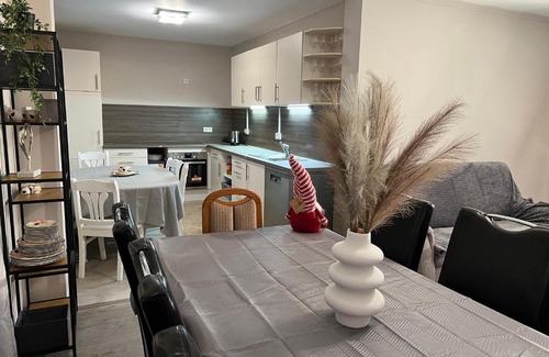 Juebek Apartment | Schöne Wohnung mit dem Garten