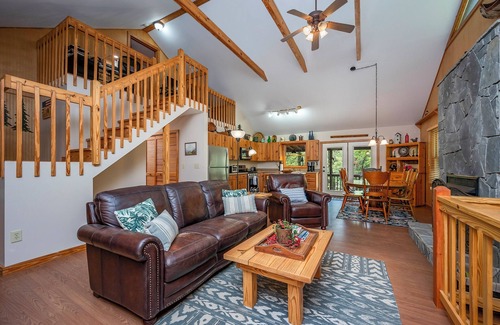 Lake Lure Cabin | Schitz Creek in Lake Lure