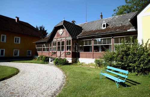 Feldkirchen an der Donau Apartment | Schloss Pesenbach Chalet im Freizeitland Feldkirchen an der Donau