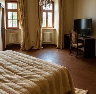 Geisenheim Bed & Breakfast | Schloss Schönborn