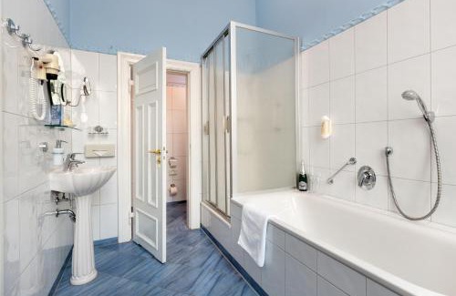 Ralswiek Hotel | Schlosshotel Ralswiek