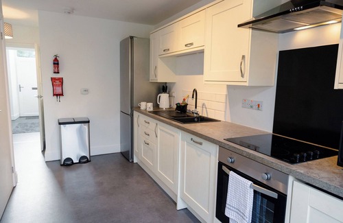 Llandeilo Cottage | School Lodge