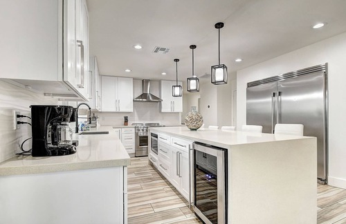 North Scottsdale House | ScottsdaleStays 8BR Multimillion Estate–Pool, Hot Tub, Sports Courts, Acre Yard