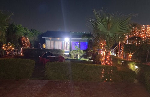 Noida Other | SD Royal Farm By GoBravo Hotels