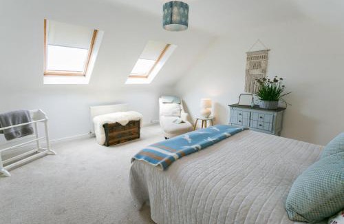 Trearddur Bay House | Sea Bell