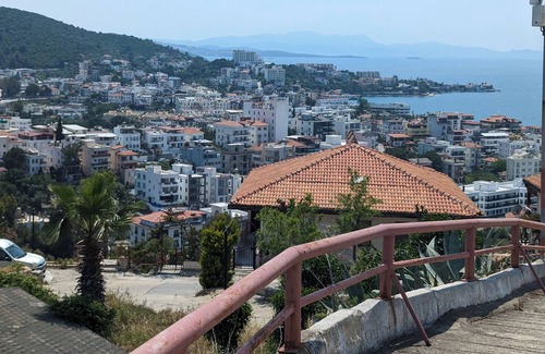 Gulluk Apartment | Sea Breeze Apartment is Situated 5km From Bodrum-milas Airport & 5mins to Beach