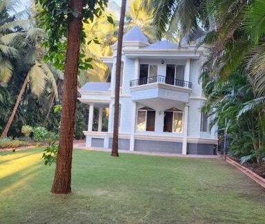 Anjanvel Villa | Sea Breeze Bungalow, Guhagar