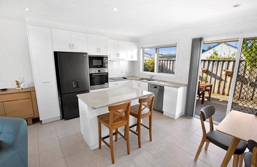 Paynesville House | Sea Breeze - Wander along the esplanade or enjoy the foreshore walking tracks