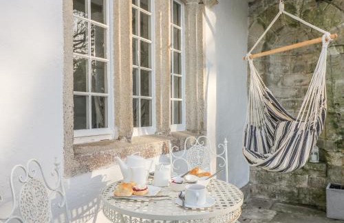 Pentewan House | Sea Cliff Cottage