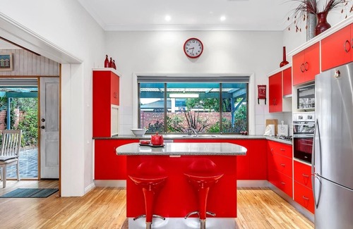 Brighton House | Sea Js Brighton Local Charm and Beachside Flair