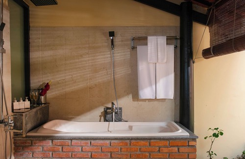 Phu Hai Beach Hotel | Sea Lion Beach Resort & Spa Mui Ne