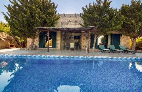 Livadia Villa | Sea-Sunset Views Villa Lefkothea with Private Pool near Elafonissi