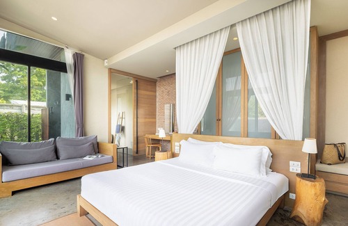 Na Kluea Hotel | Sea Two Pool Villa Resort