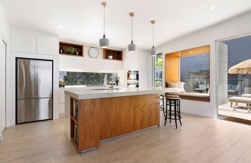 Sunshine Beach House | Sea views, minutes from the beach