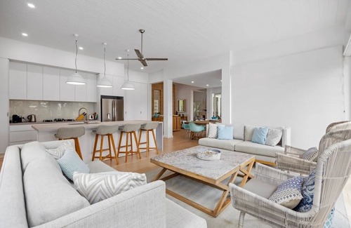 Portsea House | Seabird Oasis: 5 BR, 3 BA House in Portsea, Sleeps 12