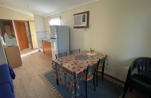 Warrenben House | Seabreeze Accommodation sleeps 4. Minimum 2 night stay except Xmas/new year