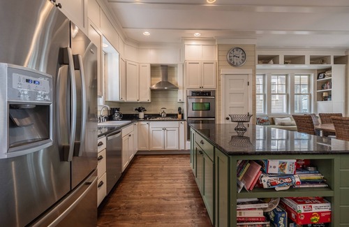 Seabrook House | Seabrook's Nantucket House: Oceanfront, Dog Friendly