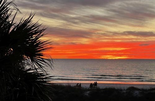 Redington Shores House | Seaclusion Beach Townhome