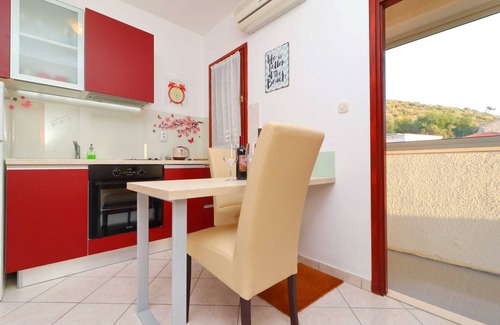 Skrivena Luka Apartment | Seafront Apartments Anthony