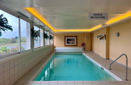 Plestin-les-Greves Apartment | Seafront flat with indoor pool with stunning views