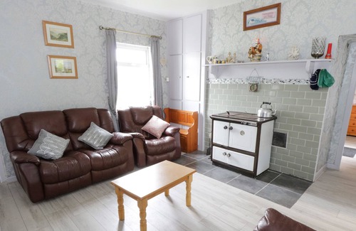 Glenisland Cottage | SEAN BHAILE, family friendly in Castlebar, County Mayo