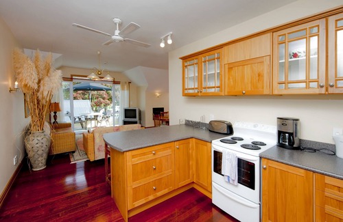 Russell Apartment | Seaport Village