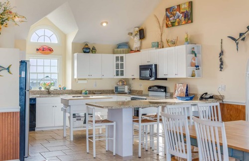 Nags Head House | Seaside 22: Oceanfront, Pool, Hot tub, Game Room