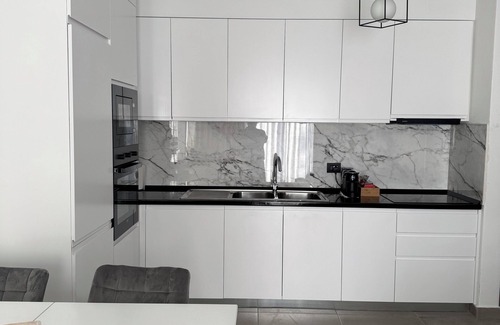 Sakës Apartment | 🌊 Seaside Bliss Awaits You! 🏡✨nnEscape to your perfect beach gateway