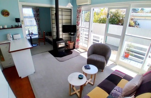 Wakanui Cottage | Seaside Cottage - 15 mins to Ashburton.