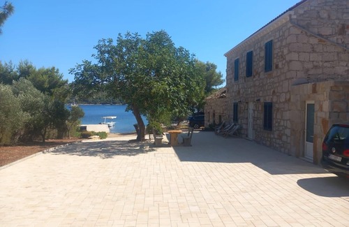 Skrivena Luka House | Seaside house for families with children Skrivena Luka, Lastovo (K-24059)