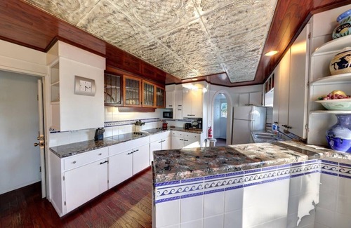 Seaside House | Seaside Manor: Family friendly with, great place for large group.