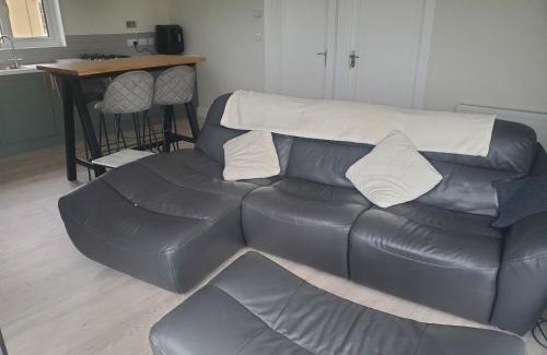 Portmagee Apartment | Seaside Retreat-2 Bed-Sleeps 4-Parking-Pets