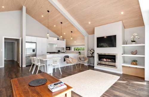 Kerikeri House | Seaside Serenity - Kerikeri Holiday Home