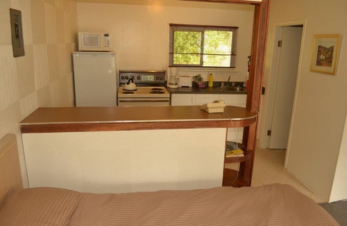 Powell River Hotel | Seaside Villa Motel & RV Park