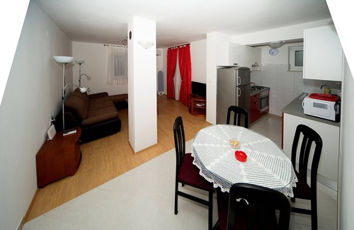 Liznjan Villa | Seaside villa with 1700 m2 of private garden