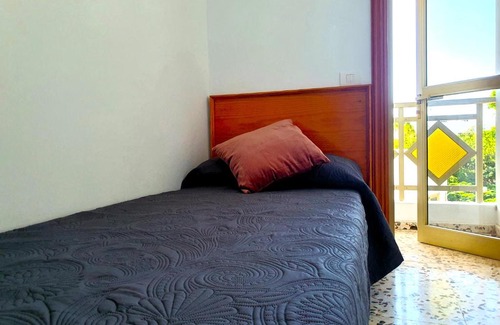 Los Abrigos Apartment | Seaside Whale Apartments WIFI 2D