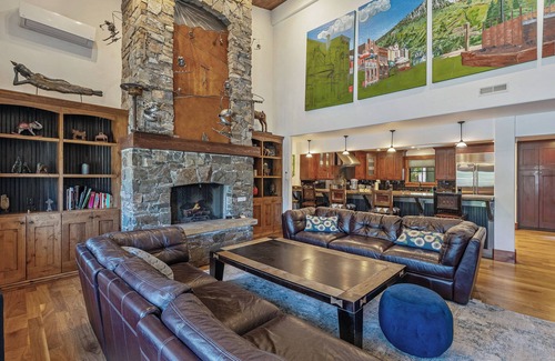 North Park City House | Seasonal specials-outdoor living areas Luxe, large Walk 2 lift&town! Gameroom,AC