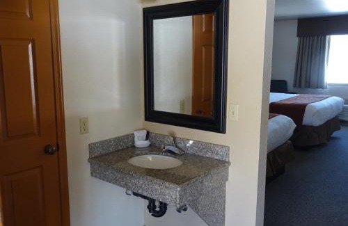 Morton Hotel | Seasons Motel