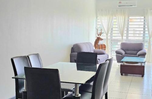 Sekinchan Apartment | Seaview and 5mins to Paddy Field and Beach
