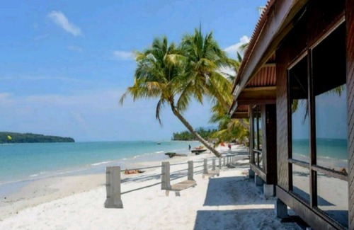 Lubok Buaya Cottage | Seaview Chalet #1 Beachfront Cenang Beach
