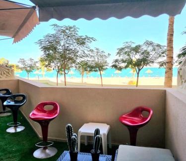 Bab Al Bahr Apartment | Seaview Escape Family Two-Room Apartment with Seaview