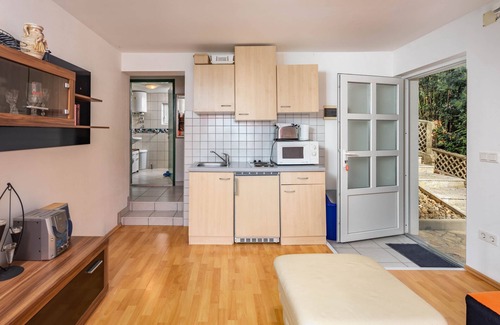 Zagorje Apartment | Seaview House Helena - Apartment 2, Plomin, Croatia