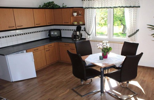 Lichtenhain Apartment | Sebnitz Garden Retreat