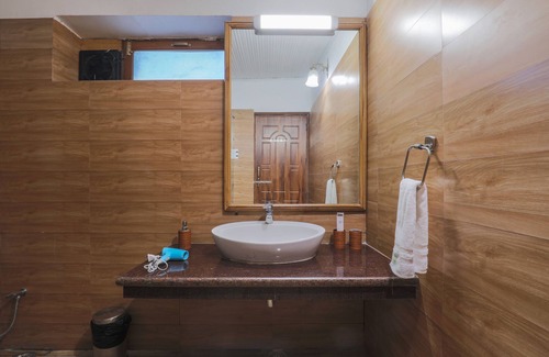 Nahan Resort | Seclude Nahan Bantony Cottage