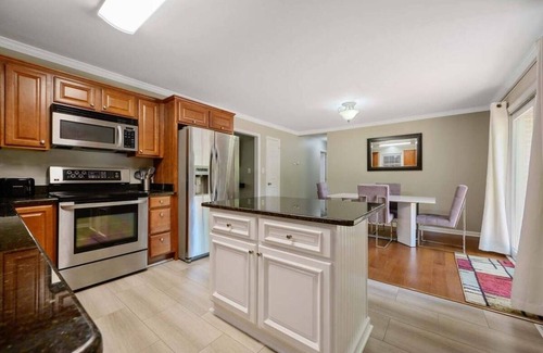 Raleigh House | Secluded 3BR Furnished Home near Downtown Raleigh