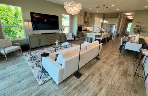 Glen Eagle House | Secluded Home with Desert Views on Phoenix/Scottsdale Border