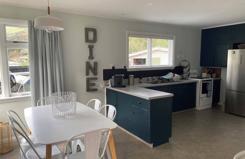 Le Bons Bay House | Secluded Stream Side Bungalow