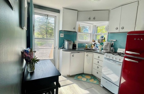 Tracadie Cottage | Secluded Waterfront Cottage with Kayaks