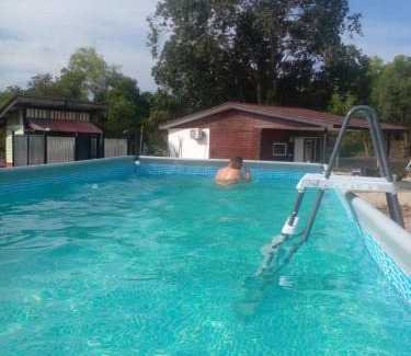 Pekan Bed & Breakfast | Secotek Nenasi Chalet