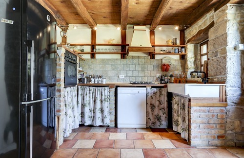 Korelici Villa | Secret inspiring getaway Magical Villa with a guest house in a unique spot